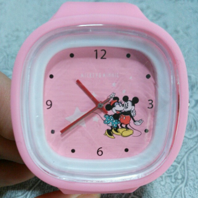 Disney(ディズニー)のミッキーとミニーの腕時計 メンズの時計(腕時計(アナログ))の商品写真