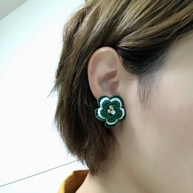 お得なセット売りあり かぎ針編みのお花のパッチンピンとお花のピアス イヤリングの通販 By Sana S Shop ラクマ お得なセット売りあり かぎ針編みのお花のパッチンピンとお花のピアス イヤリングの通販 By Sana S Shop ラクマ