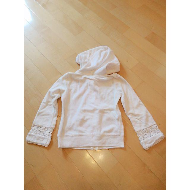 Juicy Couture(ジューシークチュール)のJUICY COUTURE パーカー 白 110㎝ キッズ/ベビー/マタニティのキッズ服女の子用(90cm~)(ジャケット/上着)の商品写真