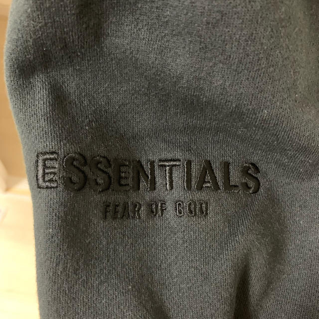 FEAR OF GOD(フィアオブゴッド)のFOG essentials crew neck sweatshirt メンズのトップス(スウェット)の商品写真