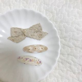 キャラメルベビー&チャイルド(Caramel baby&child )のlinen flower pin set(ファッション雑貨)