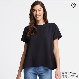 ユニクロ(UNIQLO)のドレープブラウス 黒(シャツ/ブラウス(半袖/袖なし))