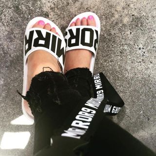 ルームサンマルロクコンテンポラリー(room306 CONTEMPORARY)のMIRROR9 Pool Sandals / White(サンダル)