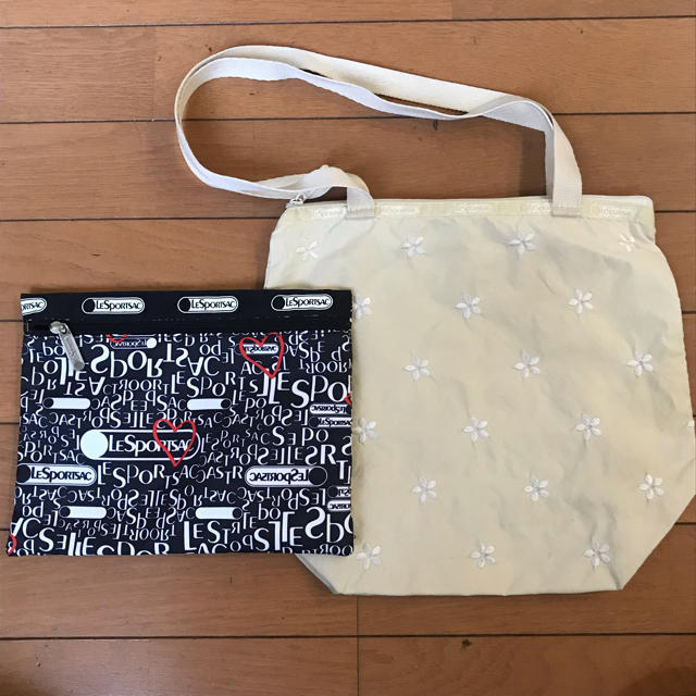 LeSportsac(レスポートサック)のセット♡ハート柄のポーチ&花の刺繍のエコバック レディースのファッション小物(ポーチ)の商品写真