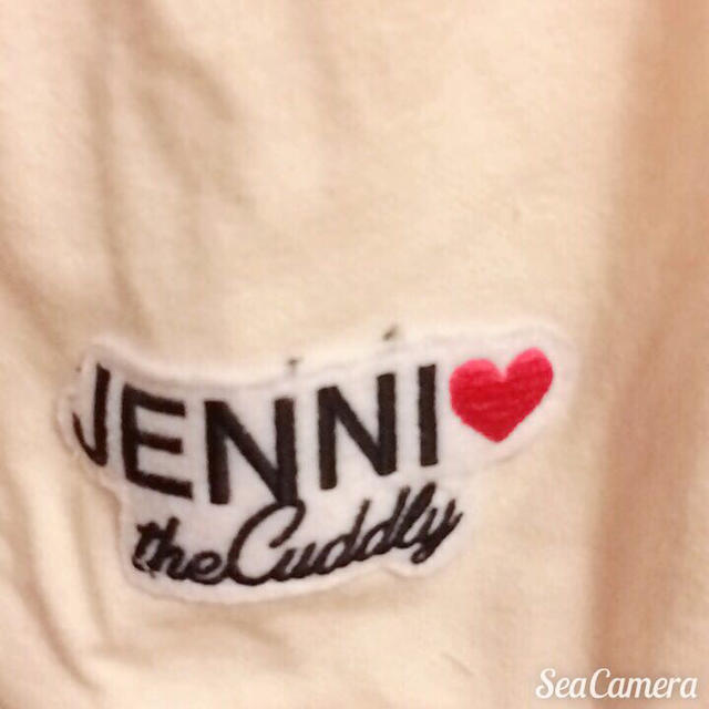JENNI(ジェニィ)のJENNI☆肩フリルトップス☆美品 キッズ/ベビー/マタニティのキッズ服女の子用(90cm~)(Tシャツ/カットソー)の商品写真