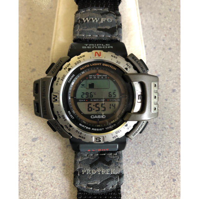 G-SHOCK(ジーショック)の【稼働品】カシオ プロトレック 1997年 WWF限定品 PRT40WBJ3T メンズの時計(腕時計(デジタル))の商品写真