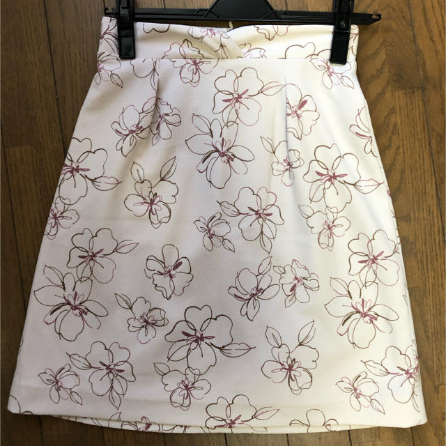 PROPORTION BODY DRESSING(プロポーションボディドレッシング)の花柄スカート レディースのスカート(ミニスカート)の商品写真