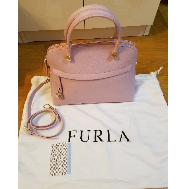 素材レザー新品未使用　フルラ　Furla PIPER パイパ