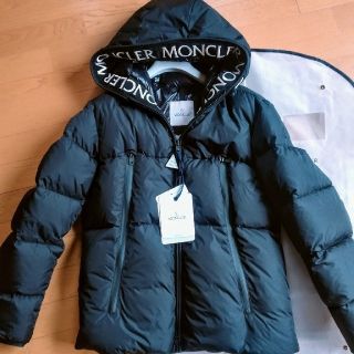 モンクレール(MONCLER)のMONCLER MONTCLA モンクラー サイズ3 黒 ダウンジャケット(ダウンジャケット)