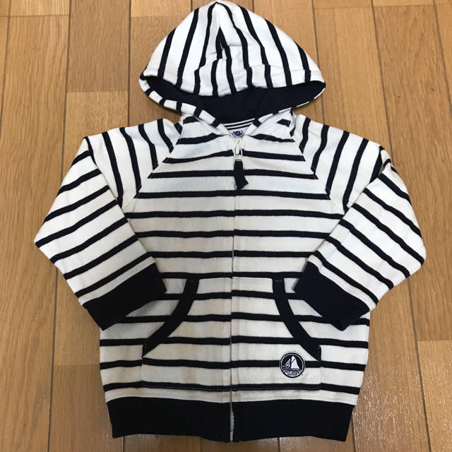 PETIT BATEAU(プチバトー)の【専用】プチバトー パーカー 18m 81cm パンツ 12m 74cm キッズ/ベビー/マタニティのベビー服(~85cm)(カーディガン/ボレロ)の商品写真