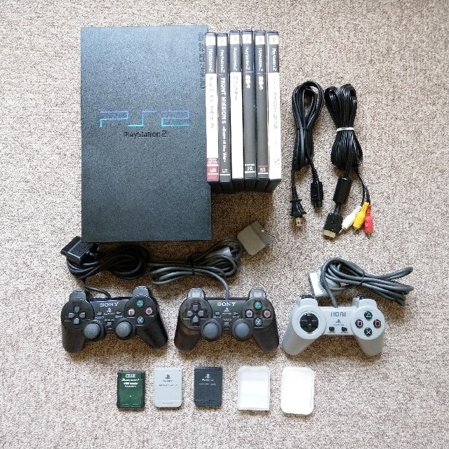 PlayStation2(プレイステーション2)のPS2本体(play station 2) 　SCPH-30000 エンタメ/ホビーのゲームソフト/ゲーム機本体(家庭用ゲーム機本体)の商品写真