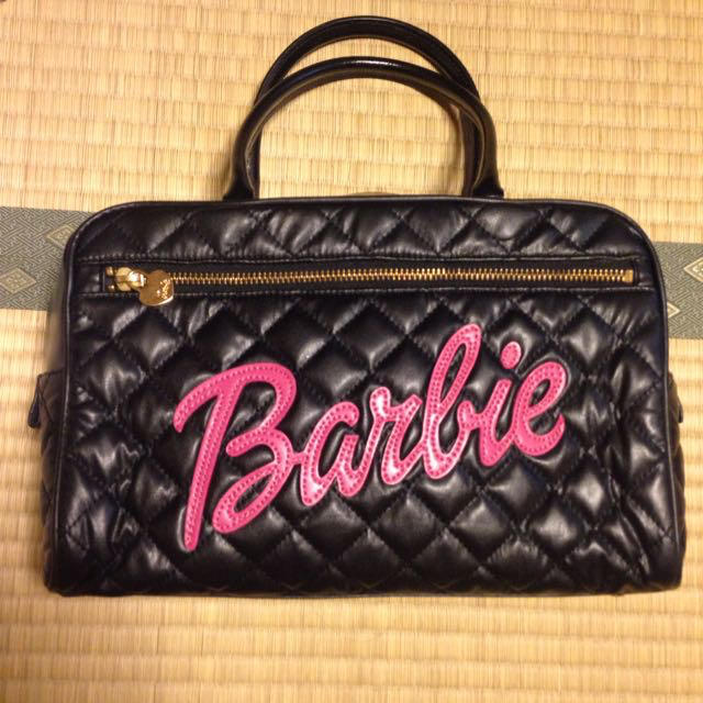 Barbie(バービー)のBarbie♡ボストンバッグ ポーチ付 レディースのバッグ(ボストンバッグ)の商品写真