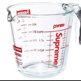 シュプリーム(Supreme)のSupreme®/Pyrex® 2-Cup Measuring Cup(グラス/カップ)