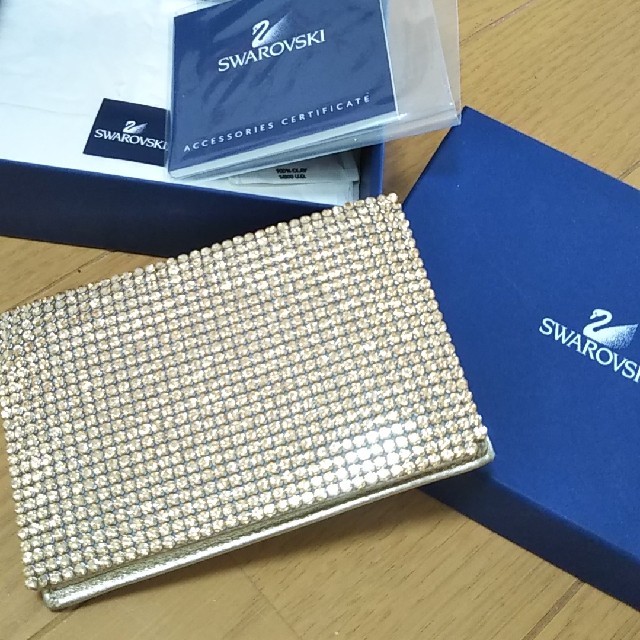 SWAROVSKI(スワロフスキー)のめりまま様専用SWAROVSKIゴールドキラキラ名刺入れ カードケース  レディースのファッション小物(名刺入れ/定期入れ)の商品写真