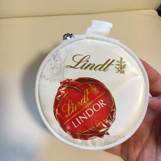 リンツ(Lindt)のリンツ 保冷ポーチ(ノベルティグッズ)