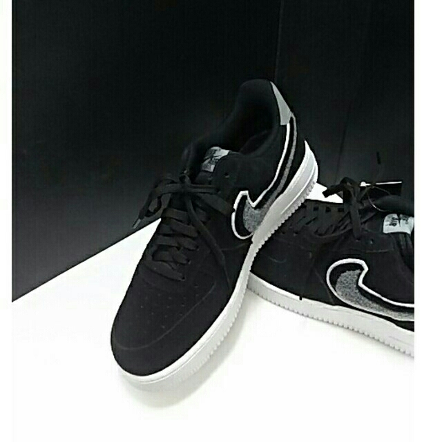 即納再入荷¾ 最値定価12960円!新品!ナイキ エアフォース1′07LV8