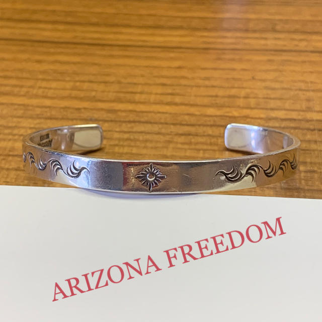 ARIZONA FREEDOM 太陽神 唐草 デザインバングル バングル/リスト ARIZONA FREEDOM 太陽神 唐草 デザインバングル バングル/リスト
