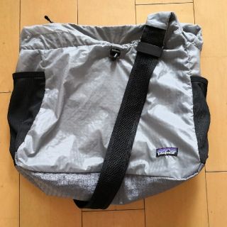 パタゴニア(patagonia)の【値下げ】パタゴニアショルダーバッグ　グレー(ショルダーバッグ)