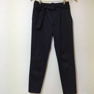 アプワイザーリッシェ(Apuweiser-riche)のリボンベルト付きタックパンツ(クロップドパンツ)