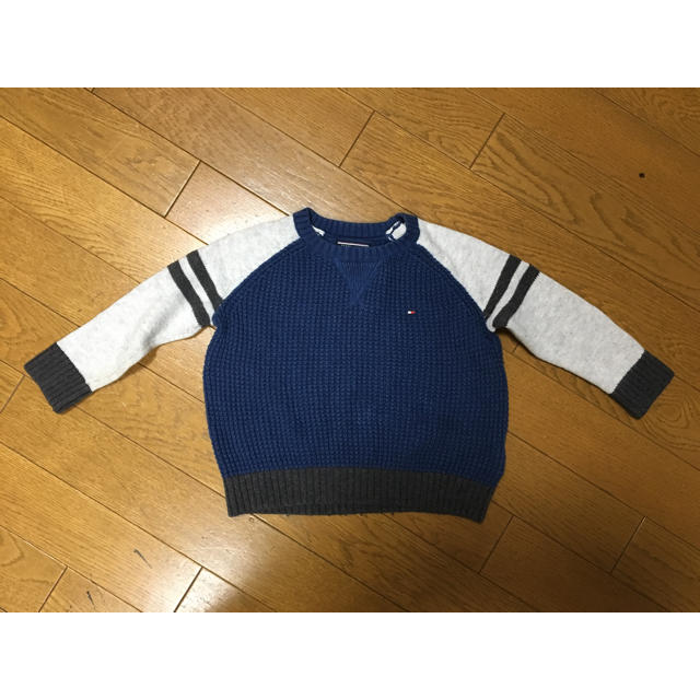 TOMMY HILFIGER(トミーヒルフィガー)のTOMMY HILFIGER ニット キッズ/ベビー/マタニティのベビー服(~85cm)(ニット/セーター)の商品写真