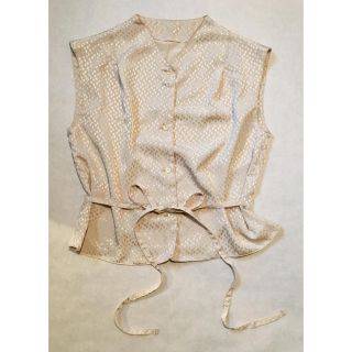 ユナイテッドアローズ(UNITED ARROWS)の【送料無料】handmadeハンドメイドノースリシャツ38M シルク風 ベージュ(シャツ/ブラウス(半袖/袖なし))