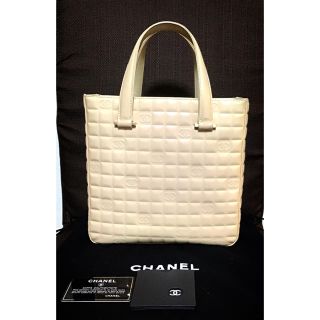 シャネル(CHANEL)の【SALE‼️】CHANEL シャネル  エナメルココマークバッグ(ベージュ)(ハンドバッグ)