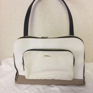 フルラ(Furla)のFURLA フルラ トートバッグ ホワイト(トートバッグ)