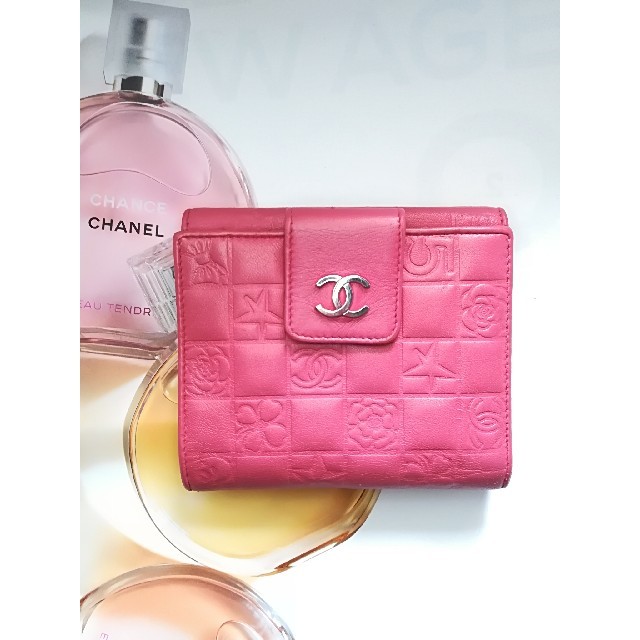 CHANEL(シャネル)の10万円(参考価格)　シャネルアイコン　折財布　ピンク レディースのファッション小物(財布)の商品写真