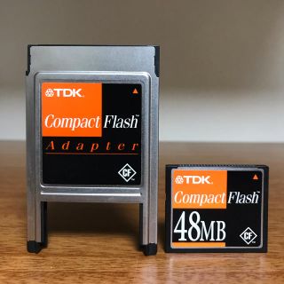 ティーディーケイ(TDK)のTDKコンパクトフラッシュカードとアダプター(PC周辺機器)