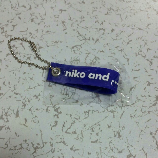 niko and...(ニコアンド)のニコアンド　キーホルダー レディースのファッション小物(キーホルダー)の商品写真