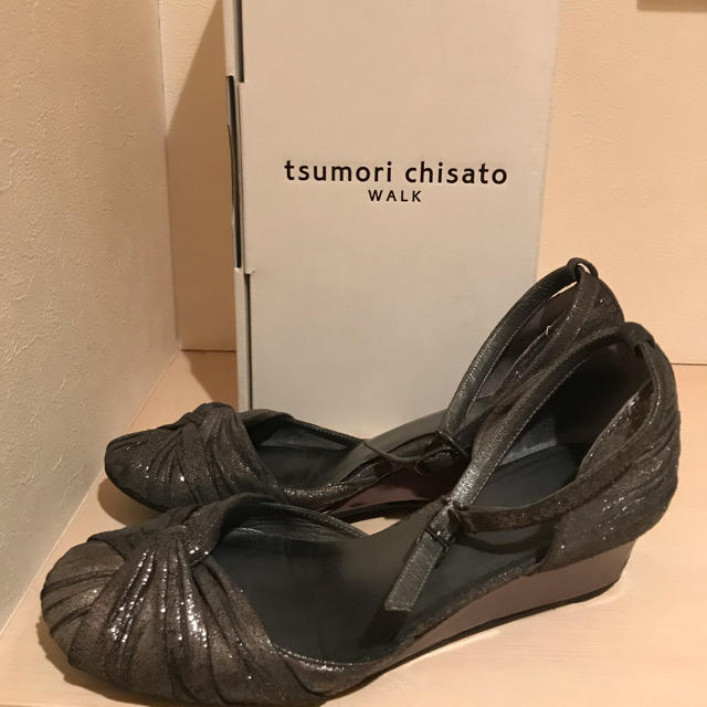 TSUMORI CHISATO(ツモリチサト)のツモリチサト ウオーク パンプス シルバーラメ 23.5cm レディースの靴/シューズ(ハイヒール/パンプス)の商品写真