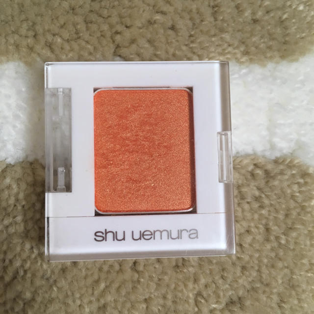 shu uemura(シュウウエムラ)のshu uemura⭐️アイシャドウ⭐️オレンジ 241 コスメ/美容のベースメイク/化粧品(アイシャドウ)の商品写真