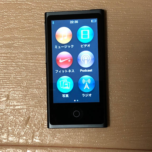 Apple(アップル)のiPod nano 第7世代 16GB ブラック スマホ/家電/カメラのオーディオ機器(ポータブルプレーヤー)の商品写真