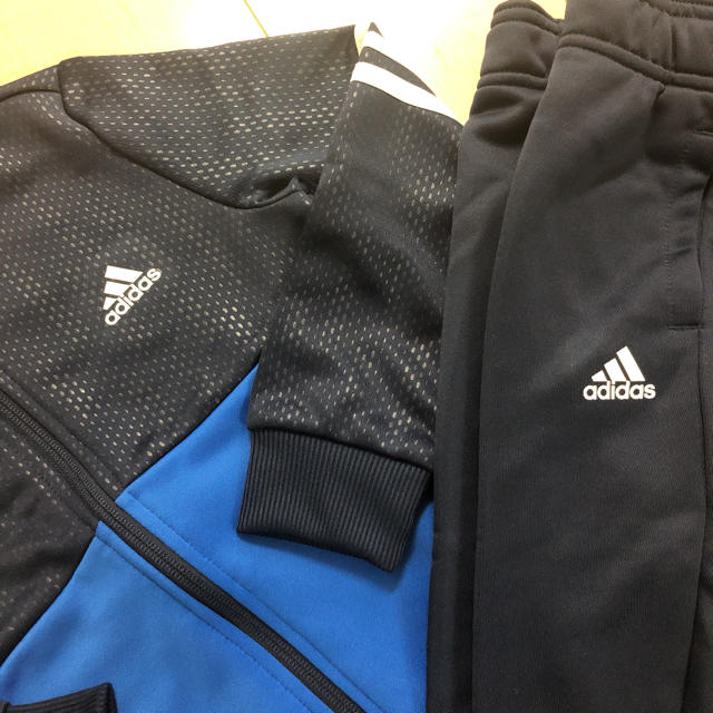 adidas(アディダス)の新品 アディダス ジャージ 上下 120 キッズ/ベビー/マタニティのキッズ服男の子用(90cm~)(その他)の商品写真