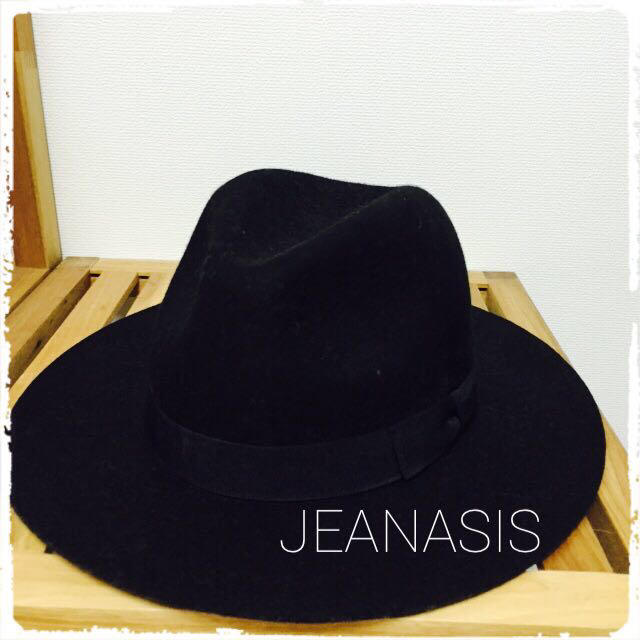 JEANASIS(ジーナシス)の《JEANASIS》黒フェルトハット レディースの帽子(ハット)の商品写真