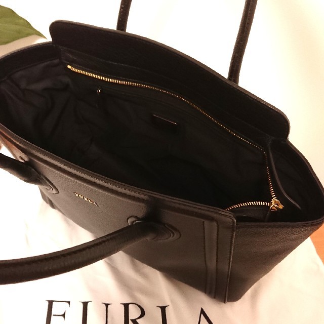 Furla(フルラ)の専用【美品】フルラ カレッジ 本革 トートバッグ ラージ 大容量 レディースのバッグ(トートバッグ)の商品写真