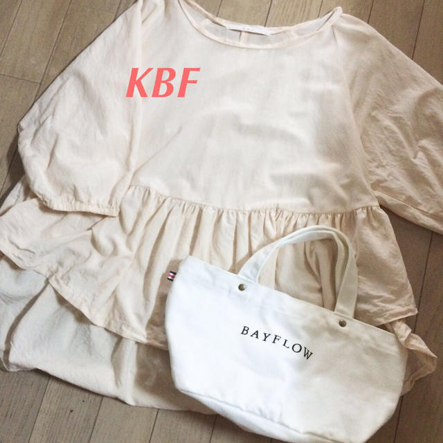 KBF(ケービーエフ)のKBFピンクベージュプルオーバー⭐️ レディースのトップス(シャツ/ブラウス(半袖/袖なし))の商品写真