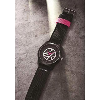 トゥエンティーフォーカラッツ(24karats)の24KARATS ブラックミリタリー腕時計 雑誌付録(腕時計(アナログ))