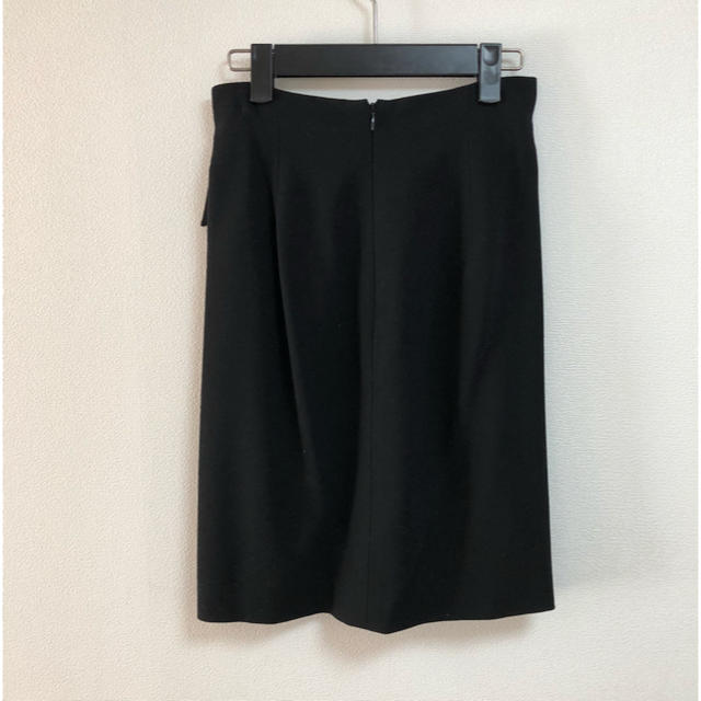 FOXEY(フォクシー)のFOXEYフォクシー黒リボンウエスト薄手ウールスカート レディースのスカート(ひざ丈スカート)の商品写真