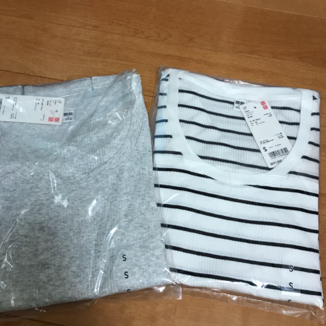 UNIQLO(ユニクロ)の専用！リブUネックT 4枚セット レディースのトップス(Tシャツ(半袖/袖なし))の商品写真