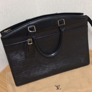 ルイヴィトン(LOUIS VUITTON)の『ルイヴィトンLouis Vuitton  』リヴィエラ エピ  黒(ビジネスバッグ)