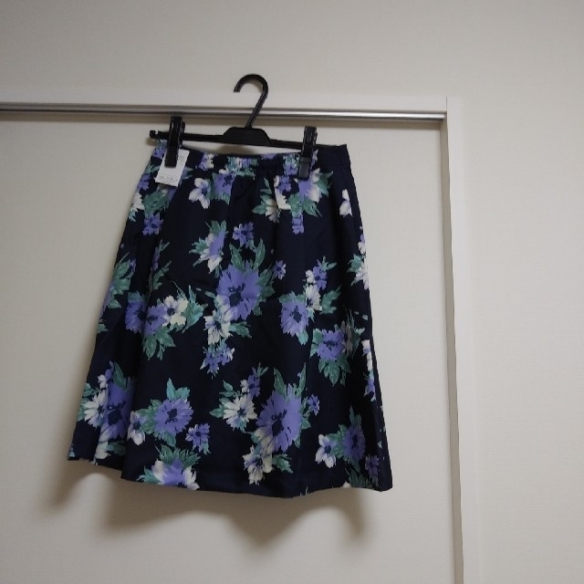 MISCH MASCH(ミッシュマッシュ)の【本日限定価格:新品】ミッシュマッシュ　花柄スカート レディースのスカート(ひざ丈スカート)の商品写真