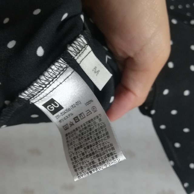 GU(ジーユー)のGU ドット カットソー レディースのトップス(カットソー(半袖/袖なし))の商品写真