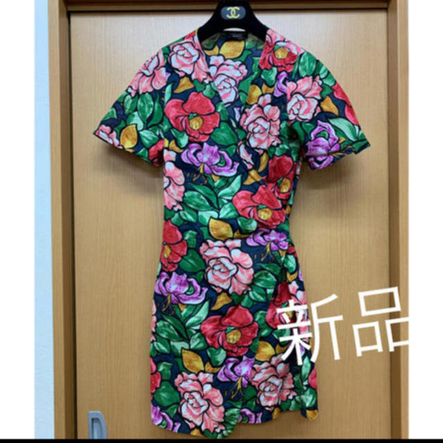 ZARA(ザラ)の花柄巻きワンピース レディースのワンピース(ひざ丈ワンピース)の商品写真