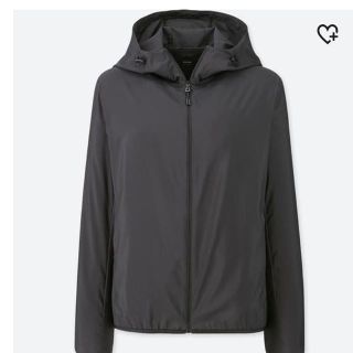 ユニクロ(UNIQLO)のユニクロ ポケッタブルパーカー 黒 ブラック UNIQLO M(ナイロンジャケット)