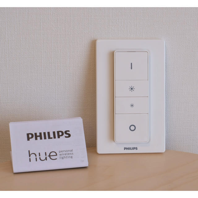 PHILIPS(フィリップス)のPHILIPS HUE Dimmer switch リモコン インテリア/住まい/日用品のライト/照明/LED(蛍光灯/電球)の商品写真