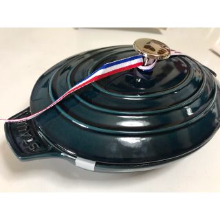 《在庫残1個・人気・新品》staub オーバルホットプレート ラメール