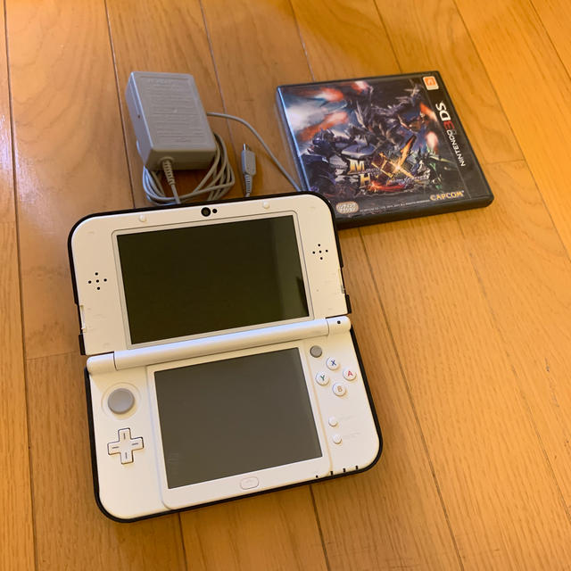 Newニンテンドー3DS LL パールホワイト＋モンハンＸＸ