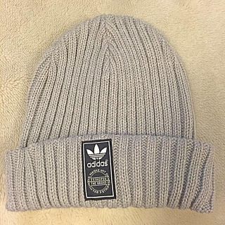 アディダス(adidas)のadidas ニットキャップ(ニット帽/ビーニー)