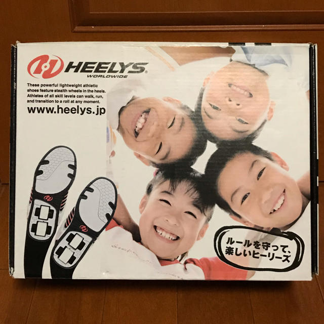 HEELYS(ヒーリーズ)のヒーリーズ 24cm キッズ/ベビー/マタニティのキッズ靴/シューズ(15cm~)(ローラーシューズ)の商品写真